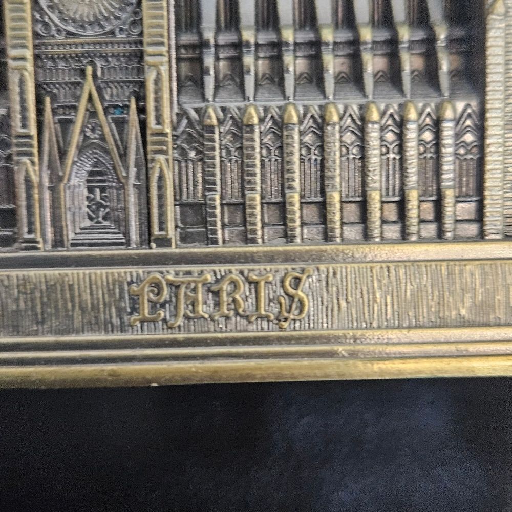 Vintage Metal Notre Dame De Paris Church Cathedral Souvenir Tourist - Picture 3 of 13